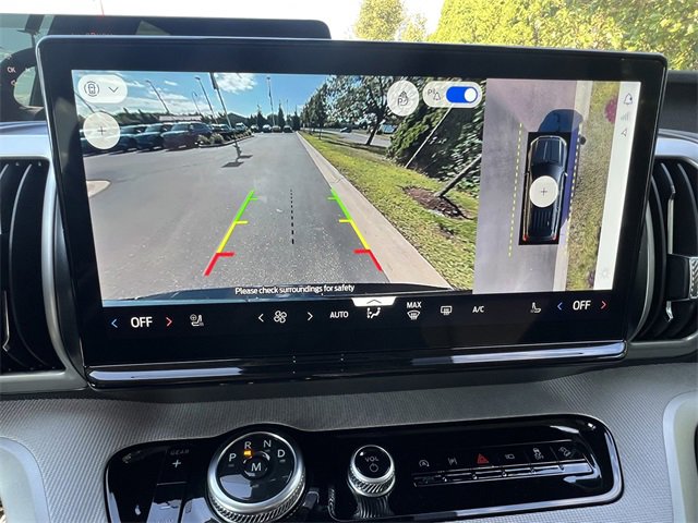 New 2025 Ford Expedition Active image 20