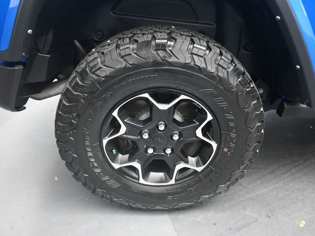 Used 2021 Jeep Wrangler Unlimited Rubicon 4xe w/ Cold Weather Group AWD/4WD image 24