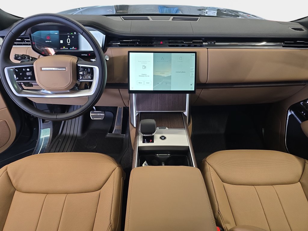 New 2026 Land Rover Range Rover Long Wheelbase SE AWD/4WD image 9