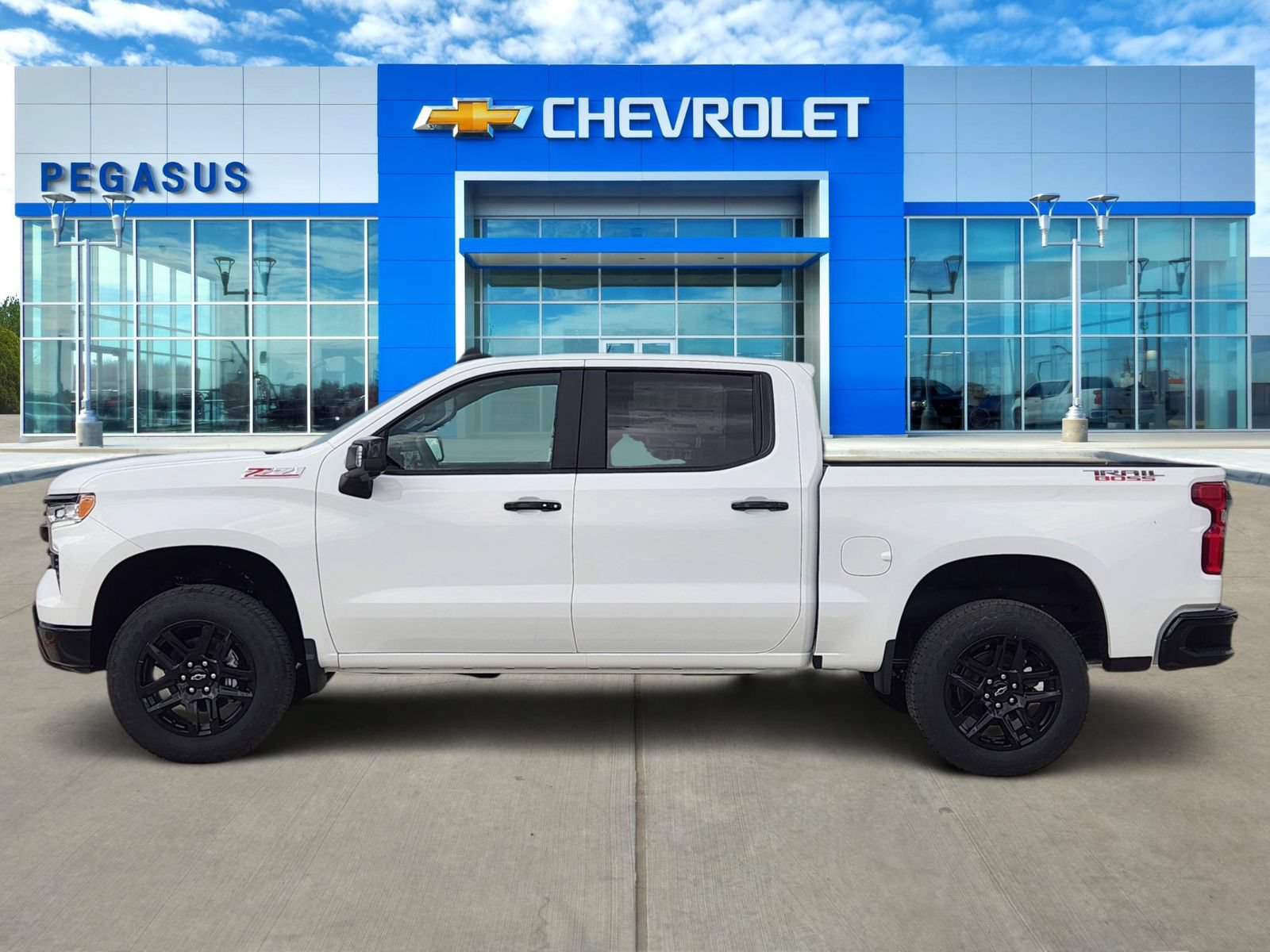 New 2026 Chevrolet Silverado 1500 LT Trail Boss w/ LT Trail Boss Premium Package AWD/4WD image 3