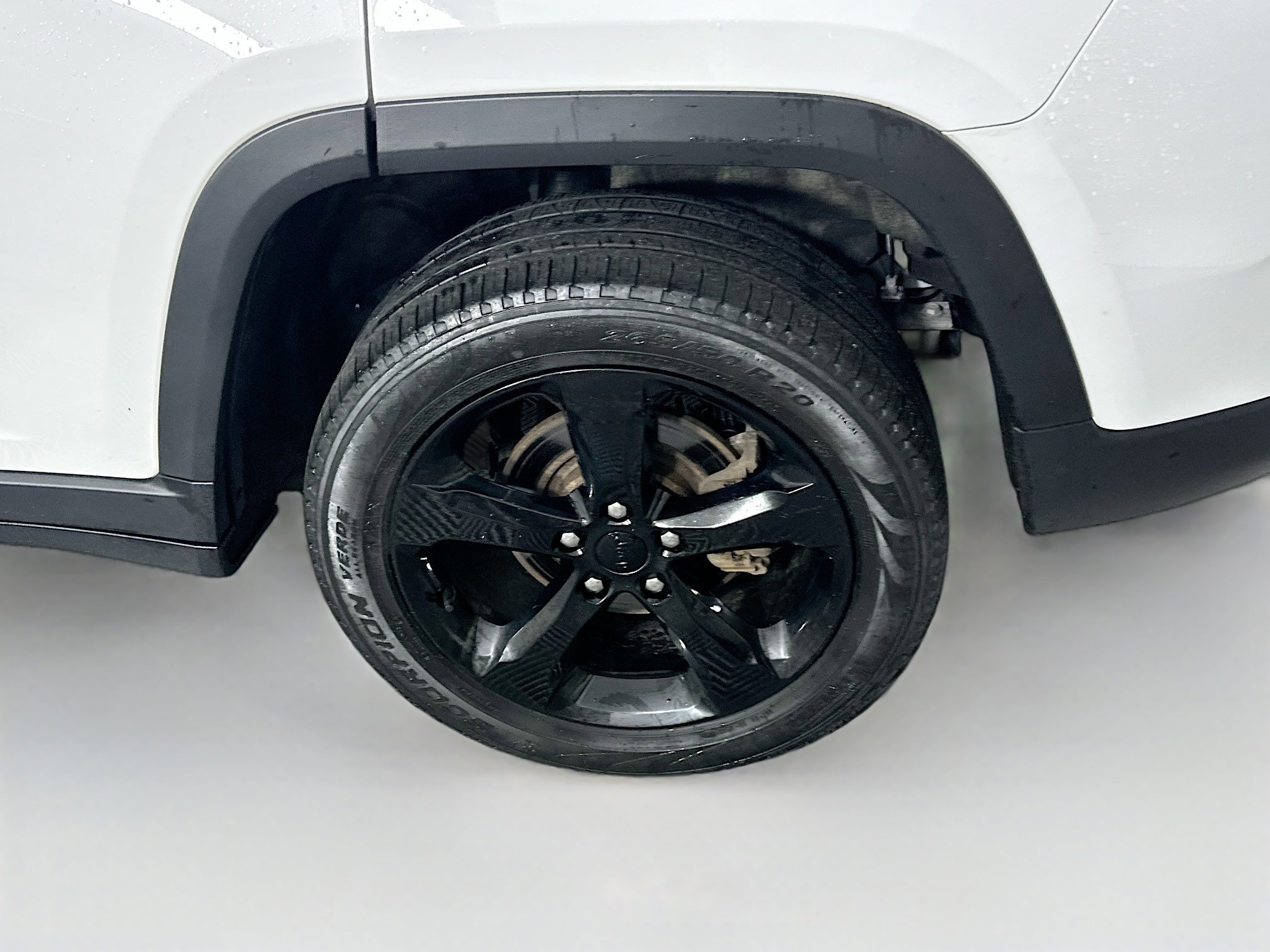 Used 2023 Jeep Grand Cherokee Limited w/ Black Appearance Package AWD/4WD image 11