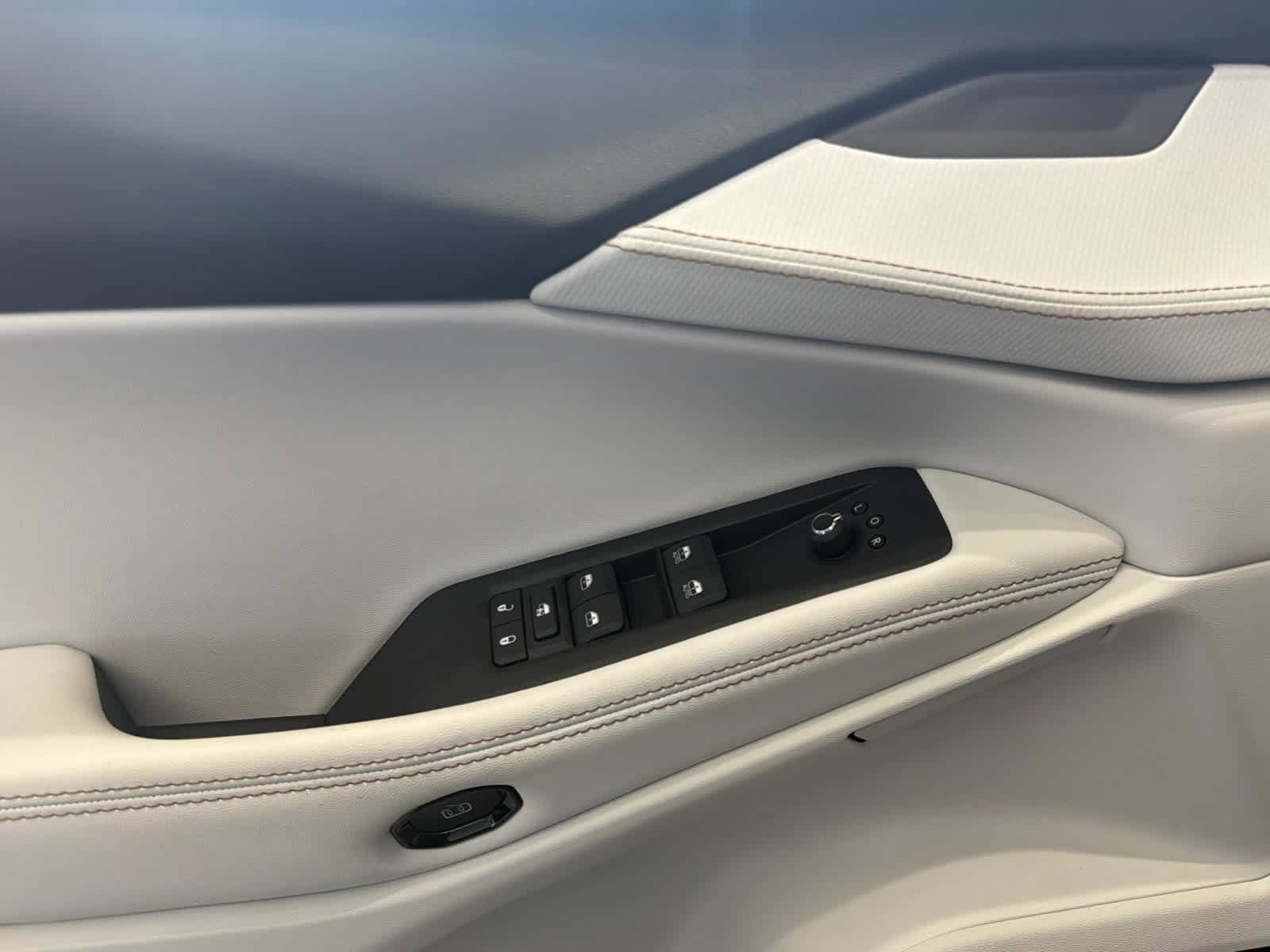 New 2026 Jeep Cherokee Limited AWD/4WD image 18
