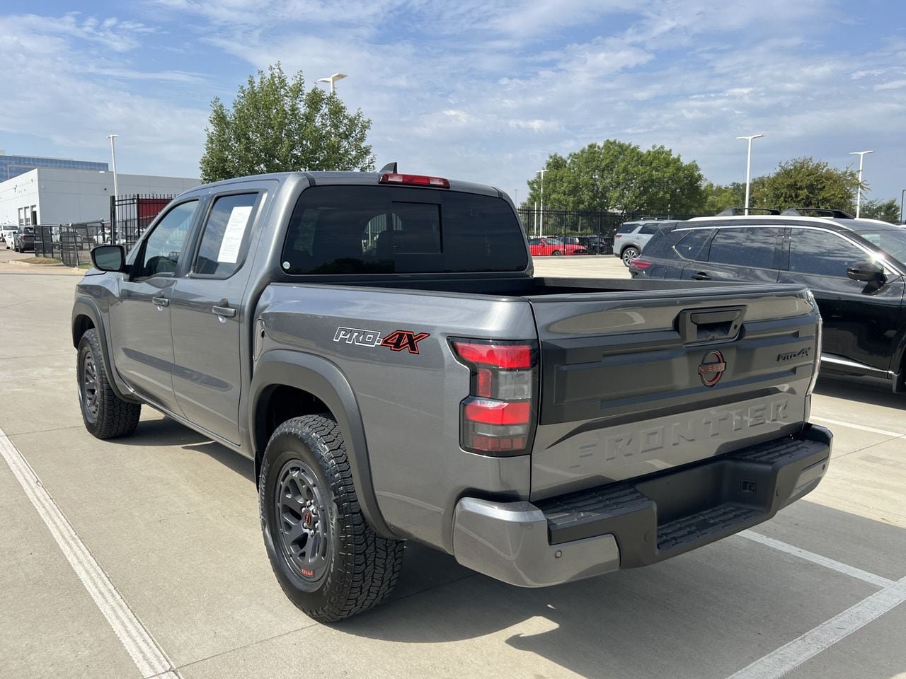 Used 2026 Nissan Frontier PRO-4X AWD/4WD image 5