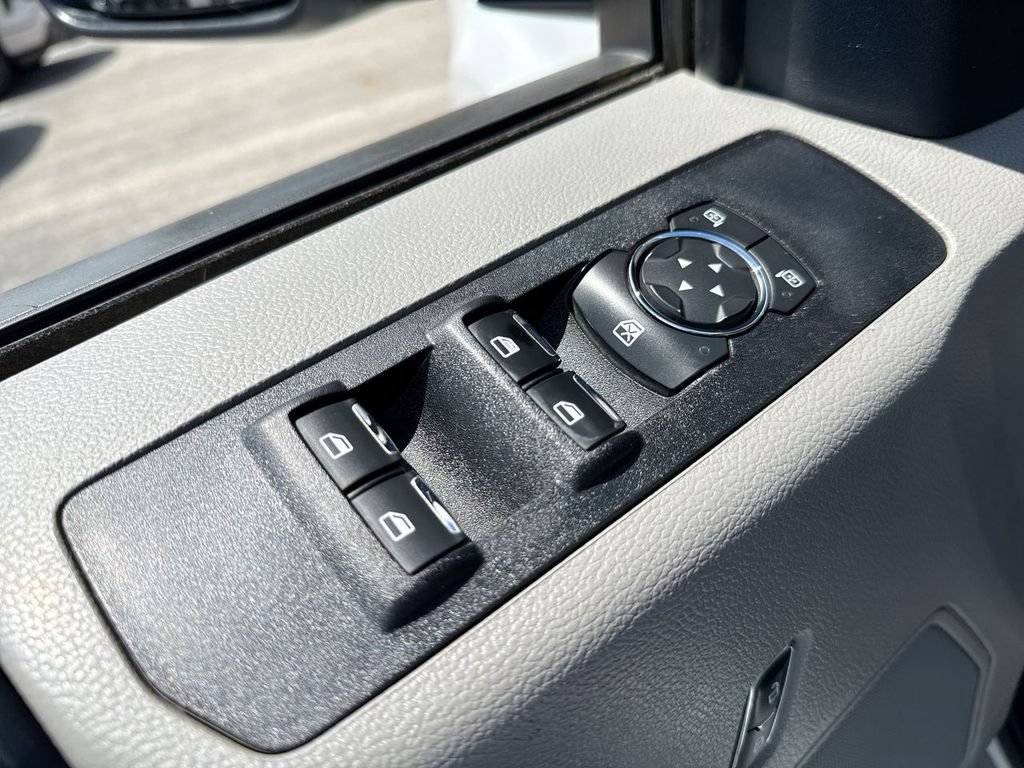 Used 2022 Ford F250 XL w/ Power Equipment Group AWD/4WD image 13