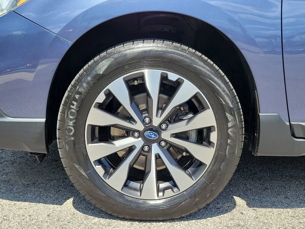 Used 2017 Subaru Outback 2.5i Limited image 6