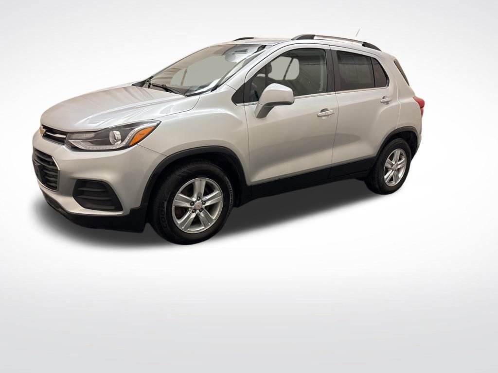 Used 2018 Chevrolet Trax LT w/ LT Convenience Package image 4