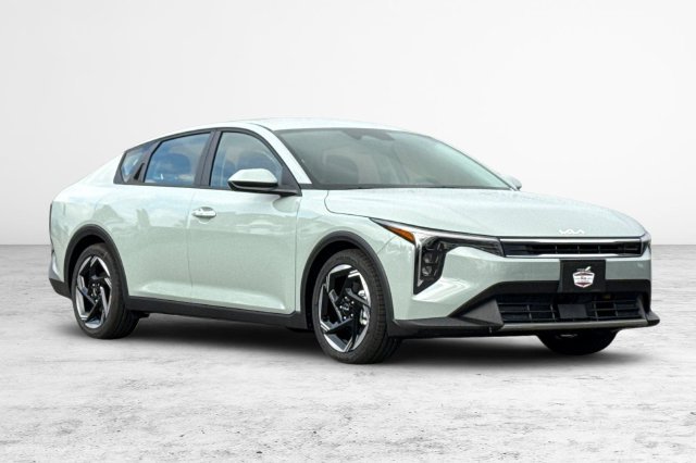 New 2027 Kia K4 EX FWD image 2