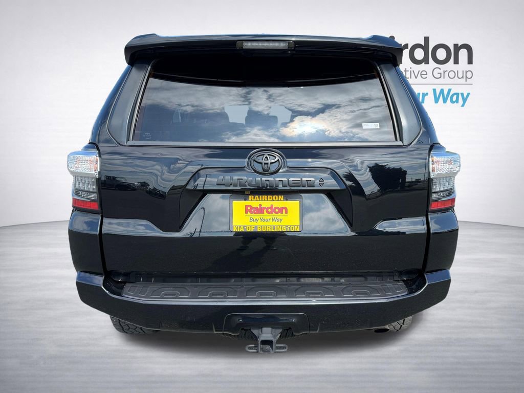 Used 2020 Toyota 4Runner SR5 Premium w/ Moonroof Package AWD/4WD image 6