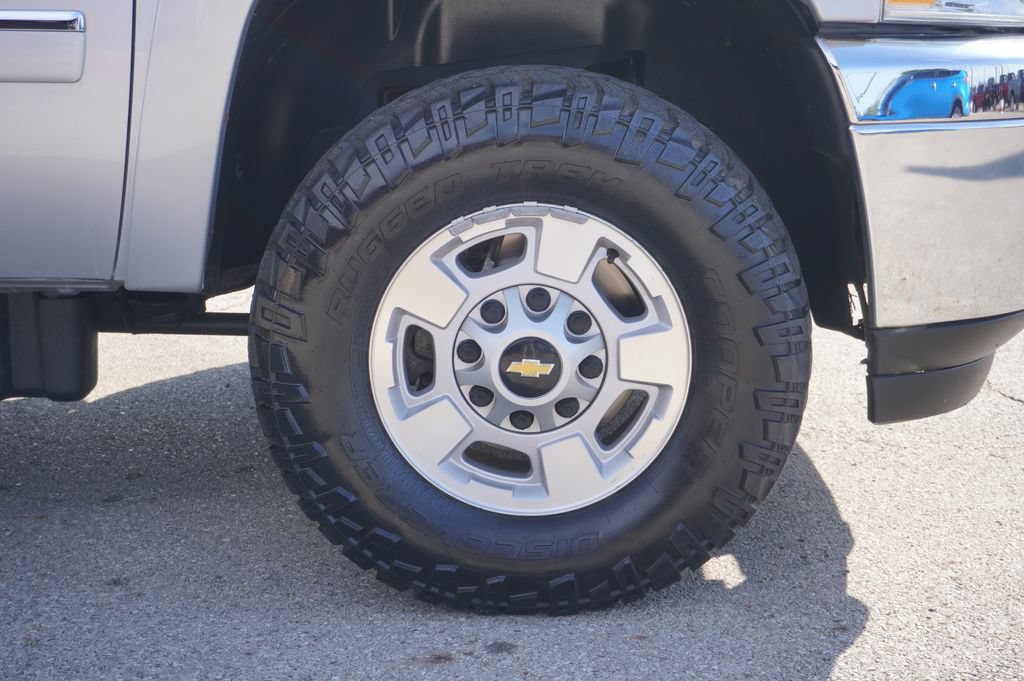 Used 2014 Chevrolet Silverado 3500 LT w/ Custom Sport Truck Package AWD/4WD image 13