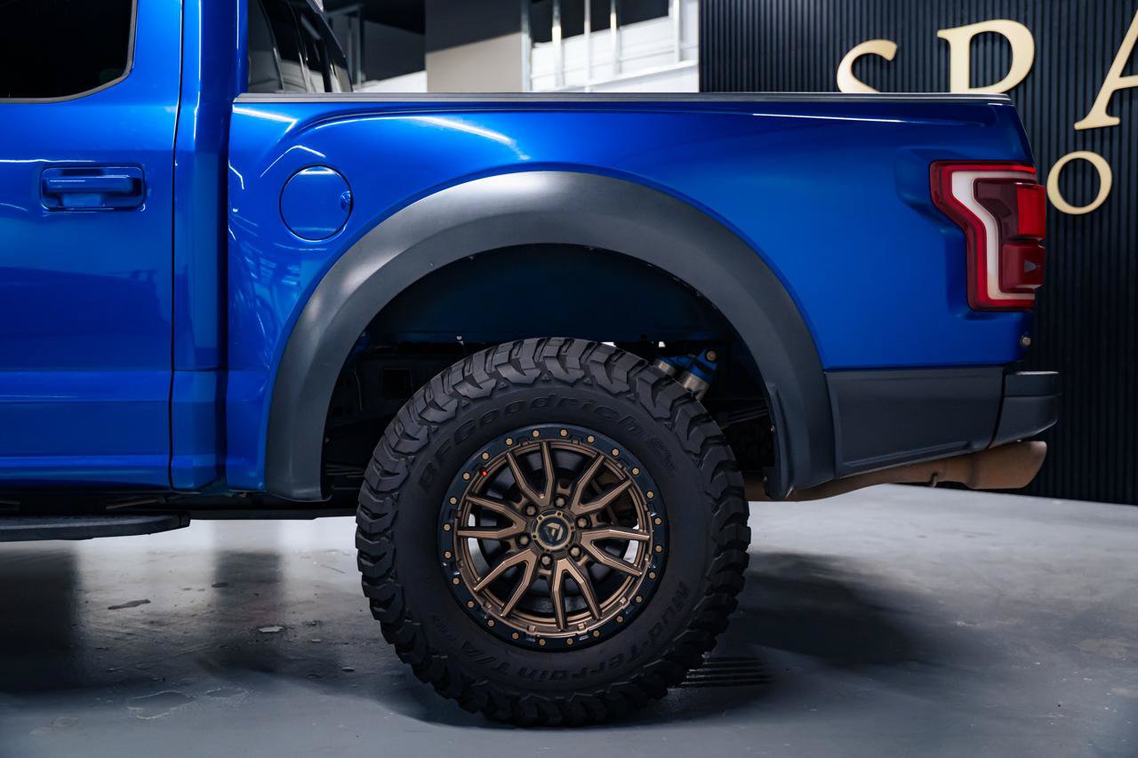 Used 2018 Ford F150 Raptor w/ Equipment Group 802A Luxury AWD/4WD image 10