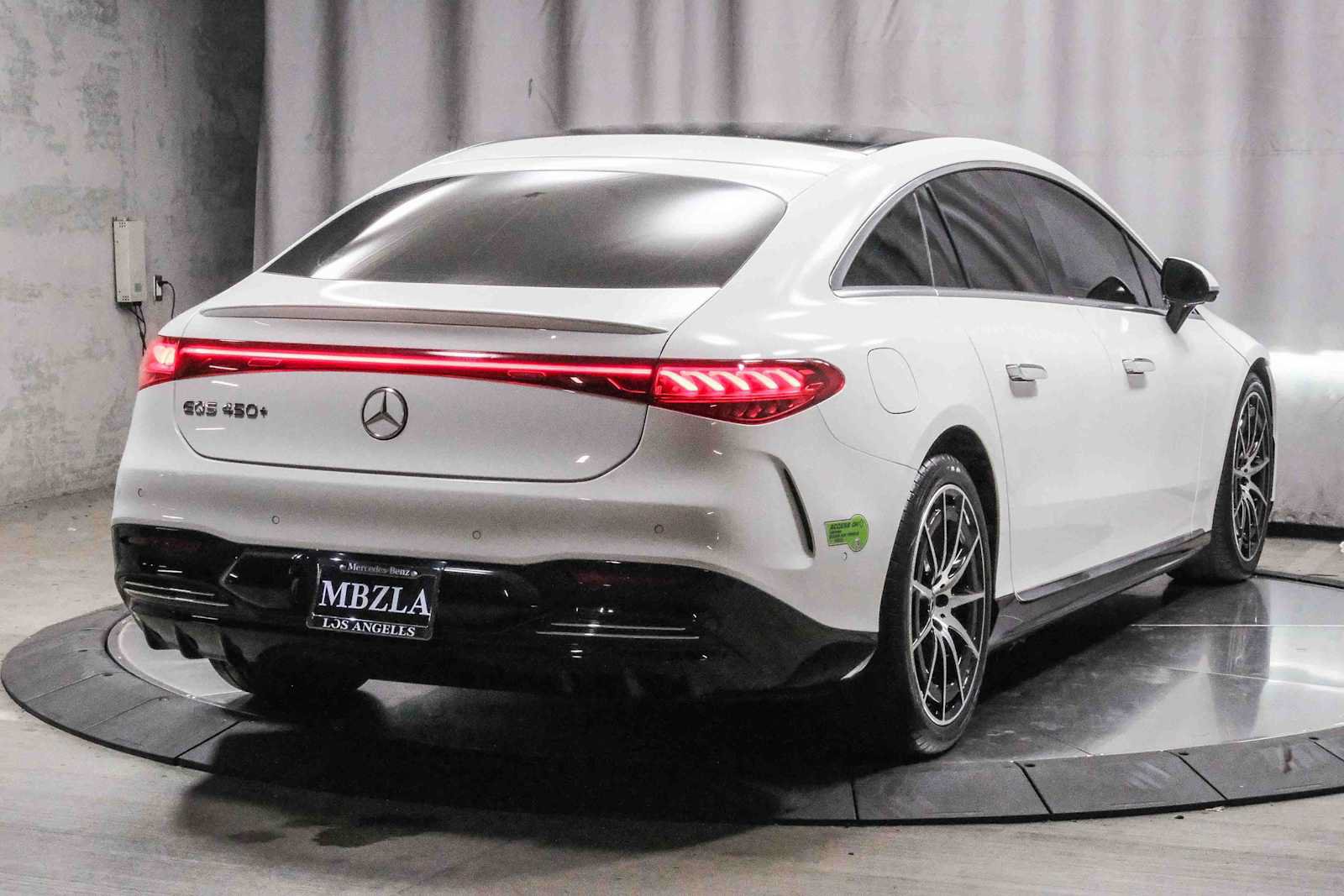 Certified 2022 Mercedes-Benz EQS 450+ Sedan image 4