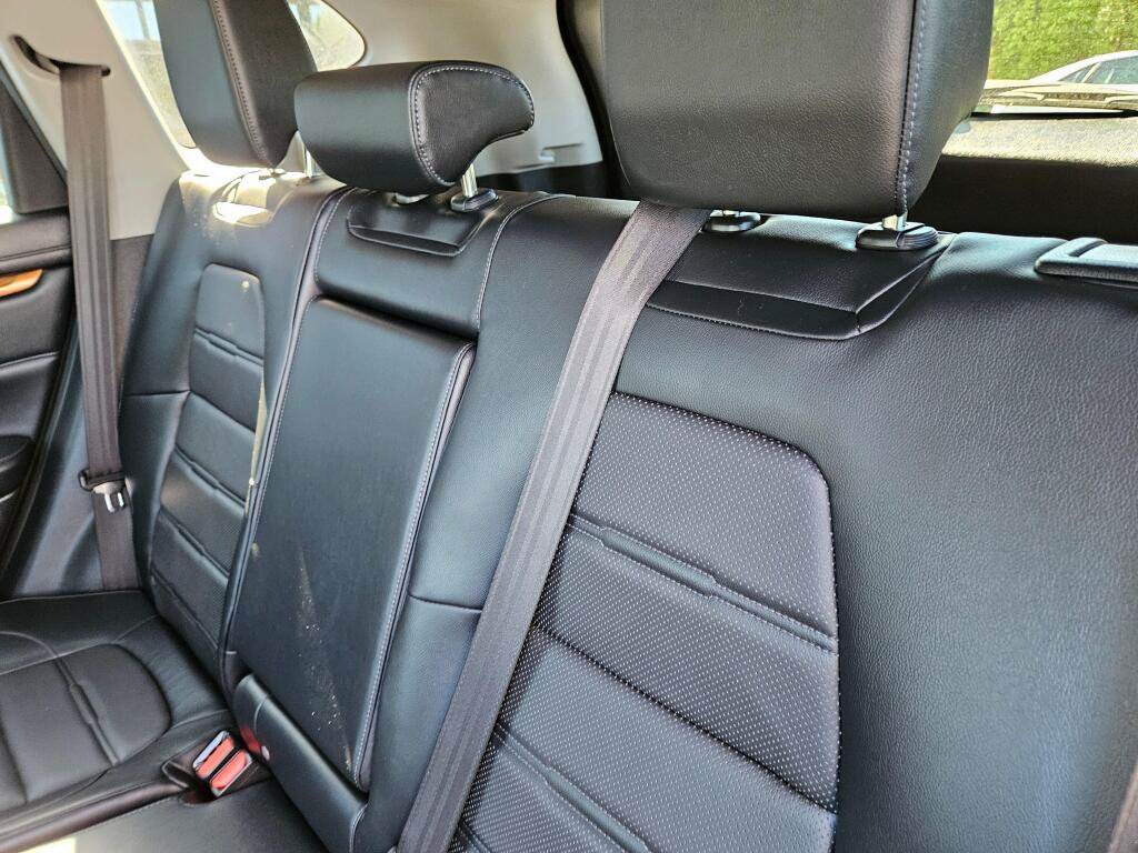 Used 2017 Honda CR-V Touring image 14