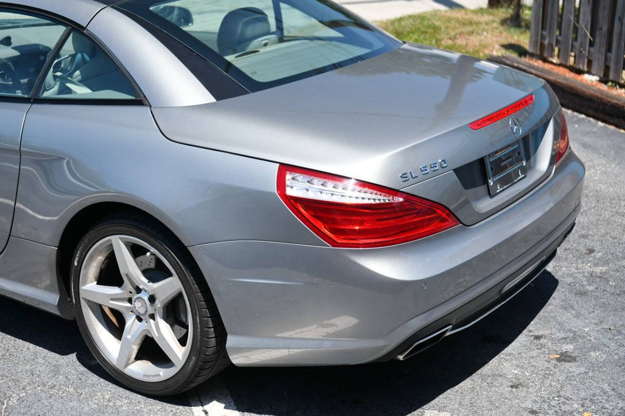 Used 2014 Mercedes-Benz SL 550 image 11