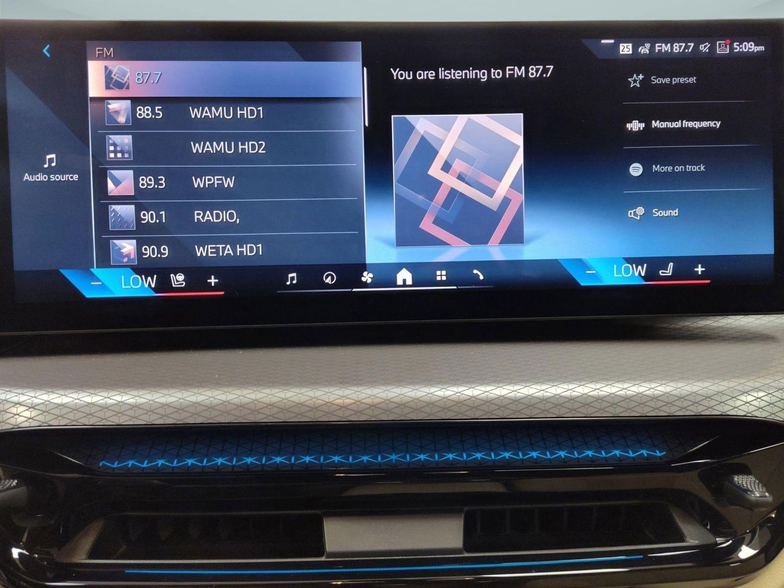 Used 2025 BMW i4 xDrive40i w/ Premium Package image 20