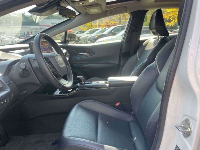 Used 2023 Toyota Prius XLE AWD/4WD image 17