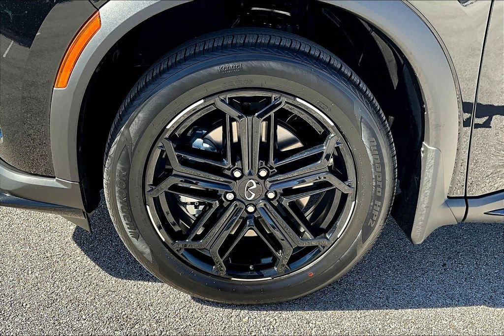 New 2026 INFINITI QX60 Sport image 16