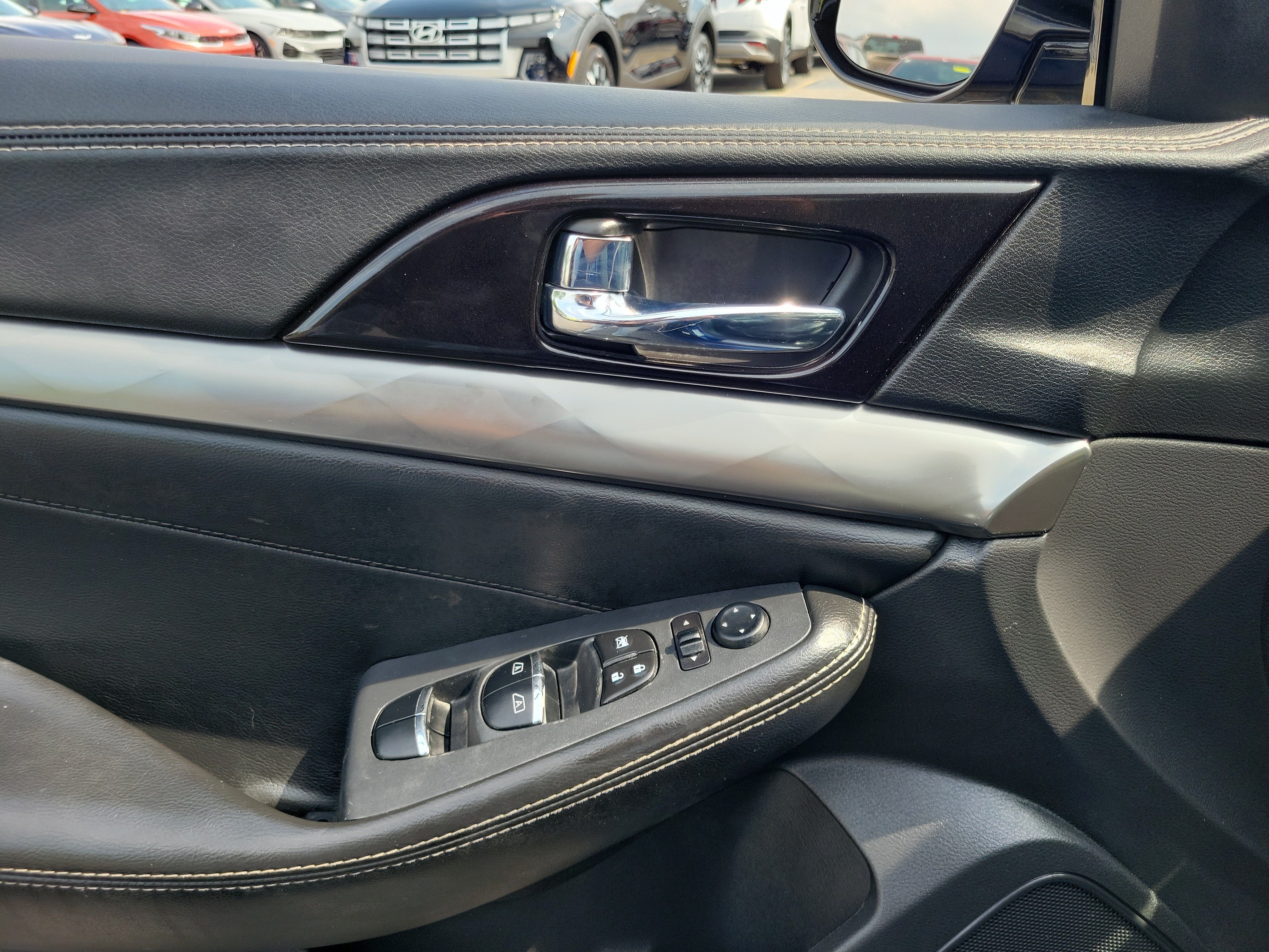 Used 2019 Nissan Maxima 3.5 SV w/ Floor Mat Group FWD image 17