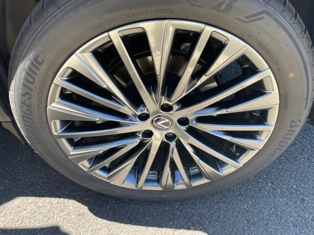 Certified 2025 Lexus RX 450h AWD w/ Luxury Package image 22
