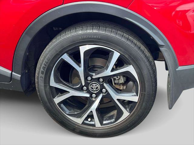 Certified 2021 Toyota C-HR XLE image 10