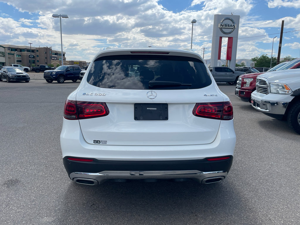 Used 2021 Mercedes-Benz GLC 300 4MATIC image 4