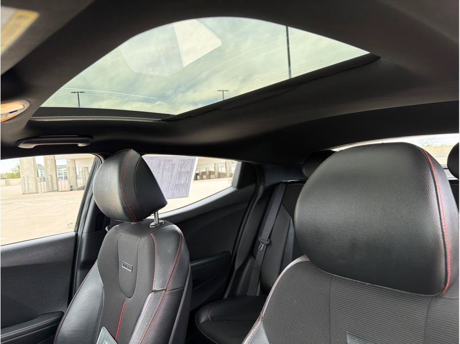 Used 2019 Hyundai Veloster 2.0 Premium FWD image 24