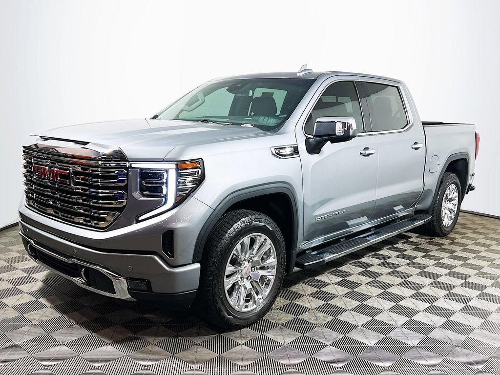 Used 2025 GMC Sierra 1500 Denali image 3