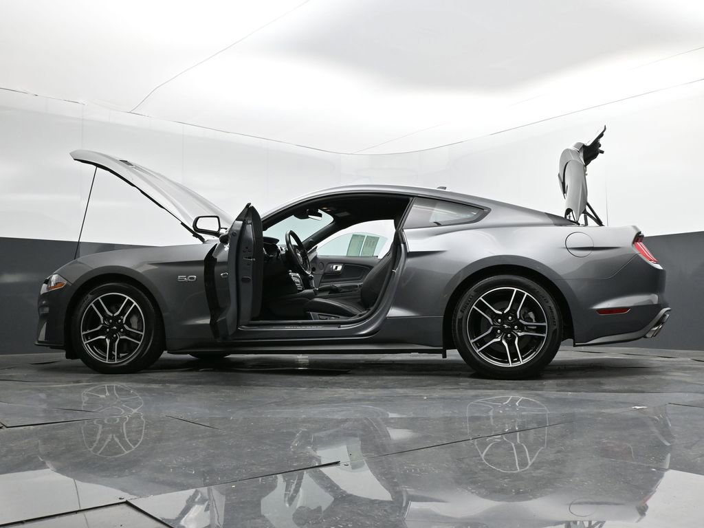 Used 2021 Ford Mustang GT Premium w/ Equipment Group 401A RWD image 31