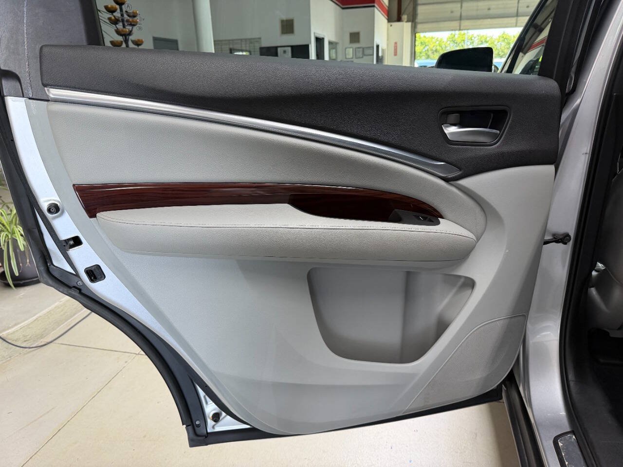 Used 2014 Acura MDX SH-AWD image 12
