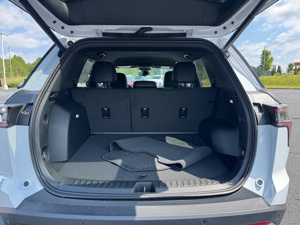 New 2027 Chevrolet Equinox ACTIV w/ Convenience Package III FWD image 7