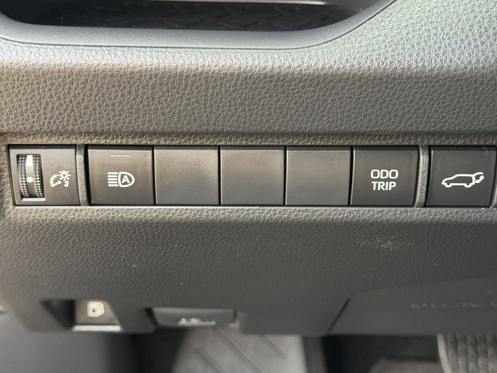 Certified 2025 Toyota RAV4 XSE AWD/4WD image 25