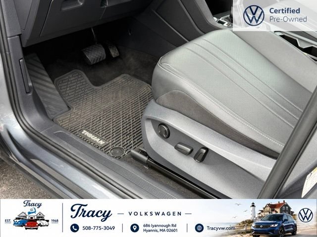 Certified 2023 Volkswagen Tiguan SE w/ Panoramic Sunroof Package AWD/4WD image 13