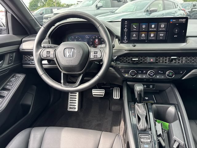 Used 2025 Honda Accord Sport image 11