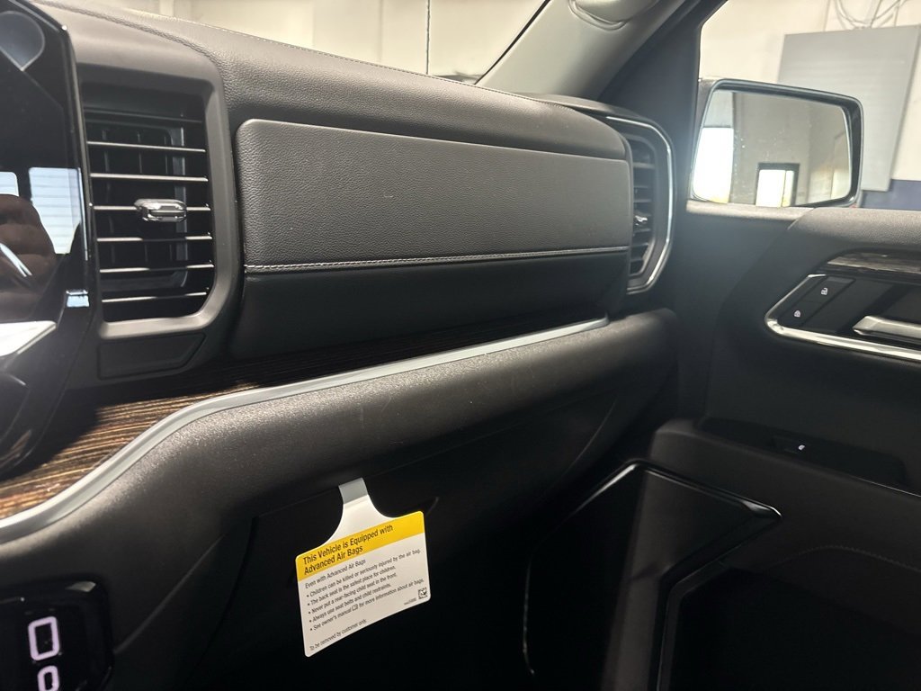 New 2026 GMC Sierra 1500 SLE image 23