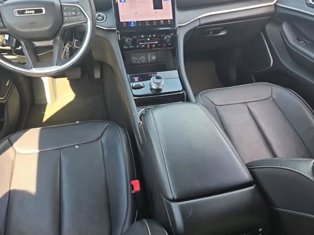 Used 2022 Jeep Grand Cherokee L Limited w/ Luxury Tech Group II AWD/4WD image 10