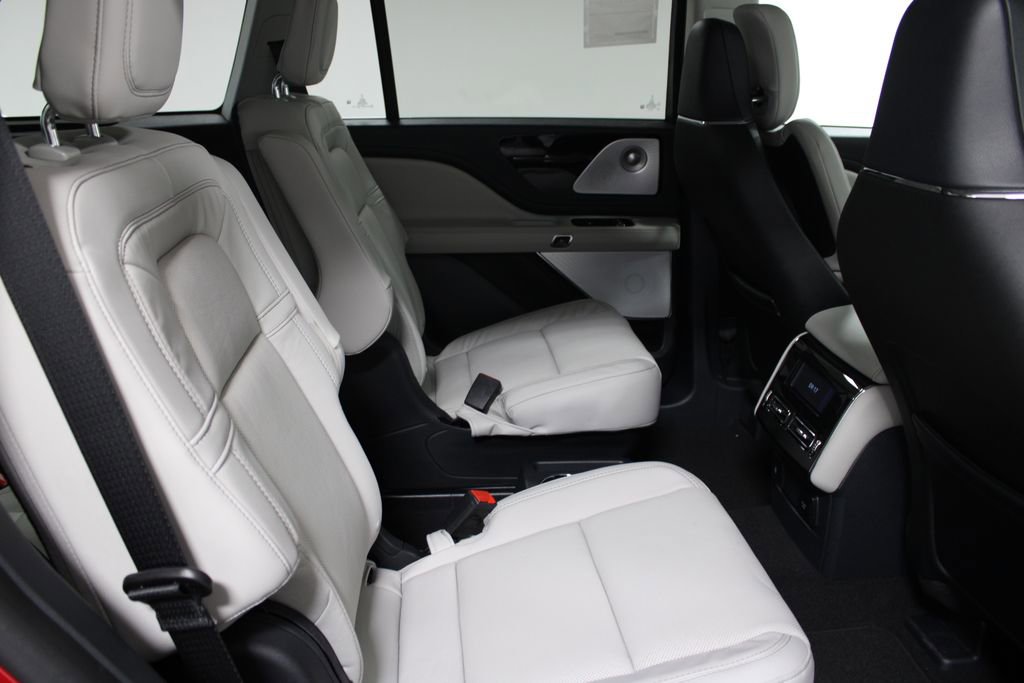 New 2026 Lincoln Aviator Reserve image 32