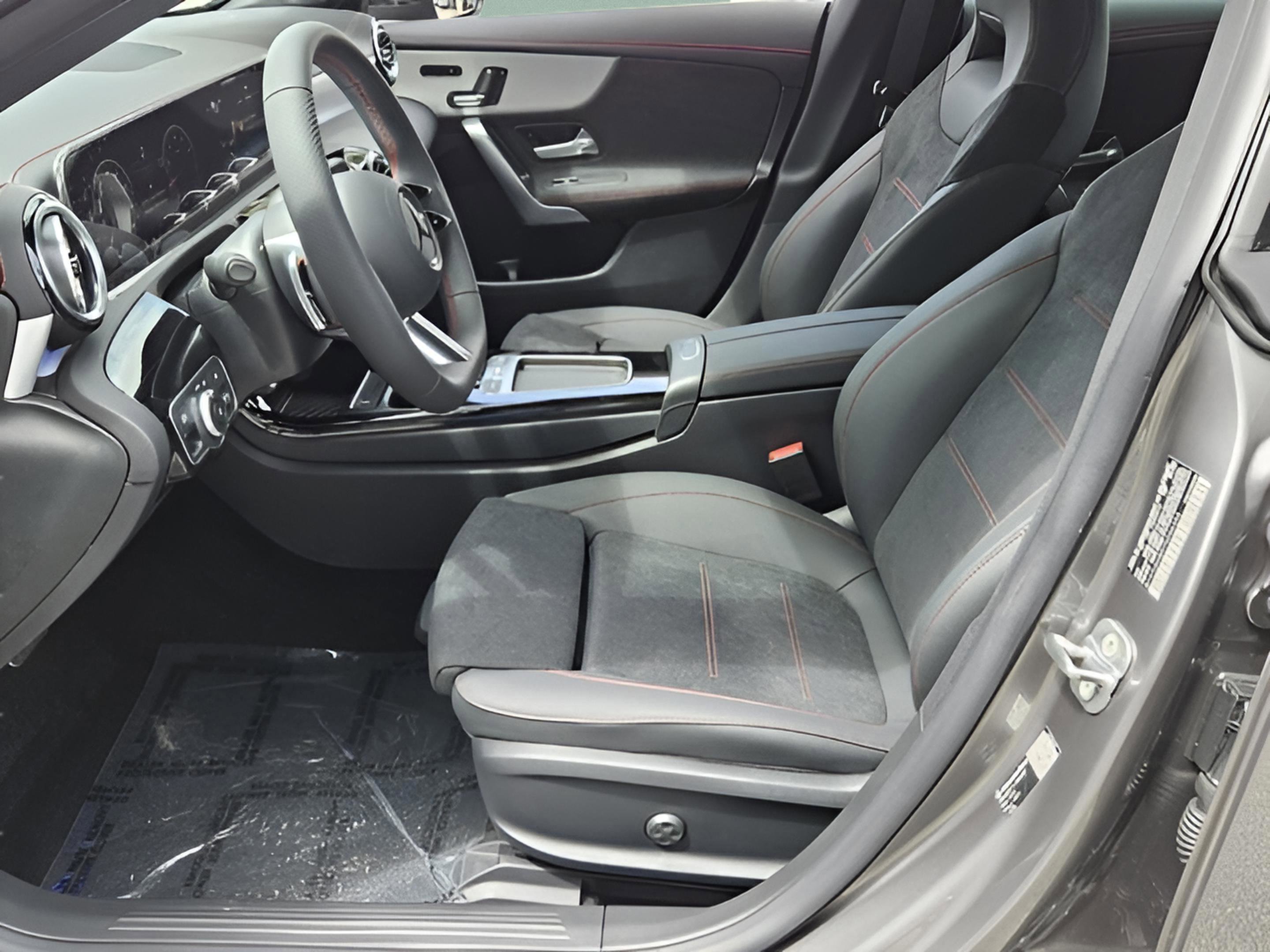 Used 2026 Mercedes-Benz CLA 250 image 10