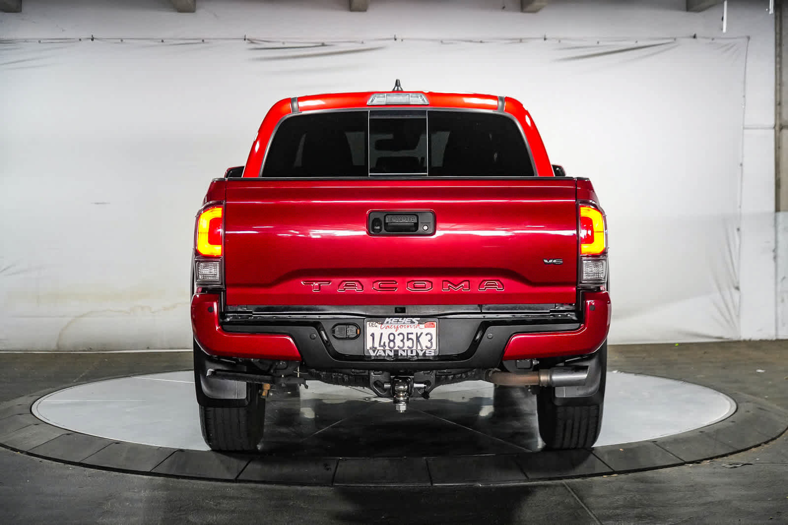 Used 2022 Toyota Tacoma TRD Off-Road w/ Technology Package AWD/4WD image 5