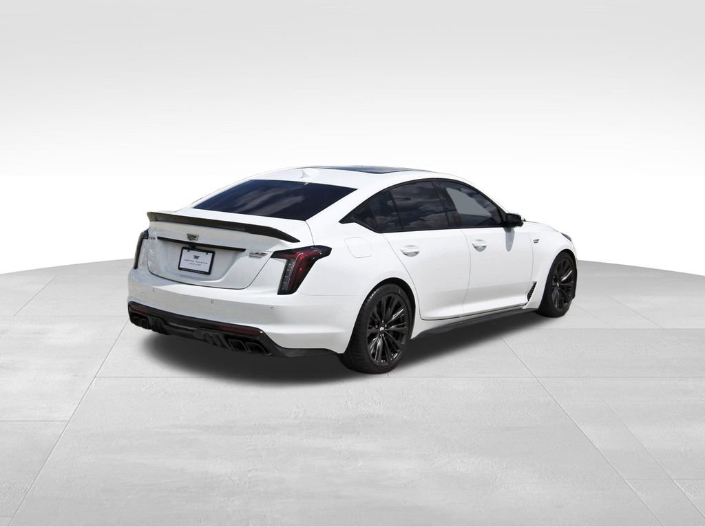 Certified 2024 Cadillac CT5 V Blackwing w/ Carbon Fiber Package 2 RWD image 4