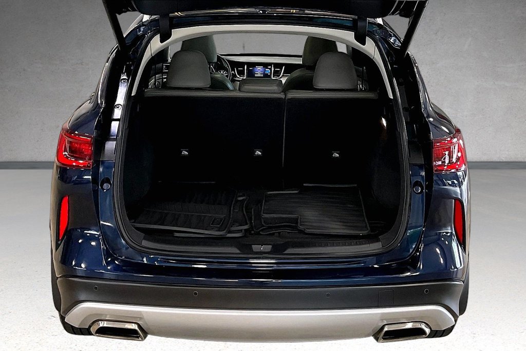 Used 2023 INFINITI QX50 Luxe AWD/4WD image 5