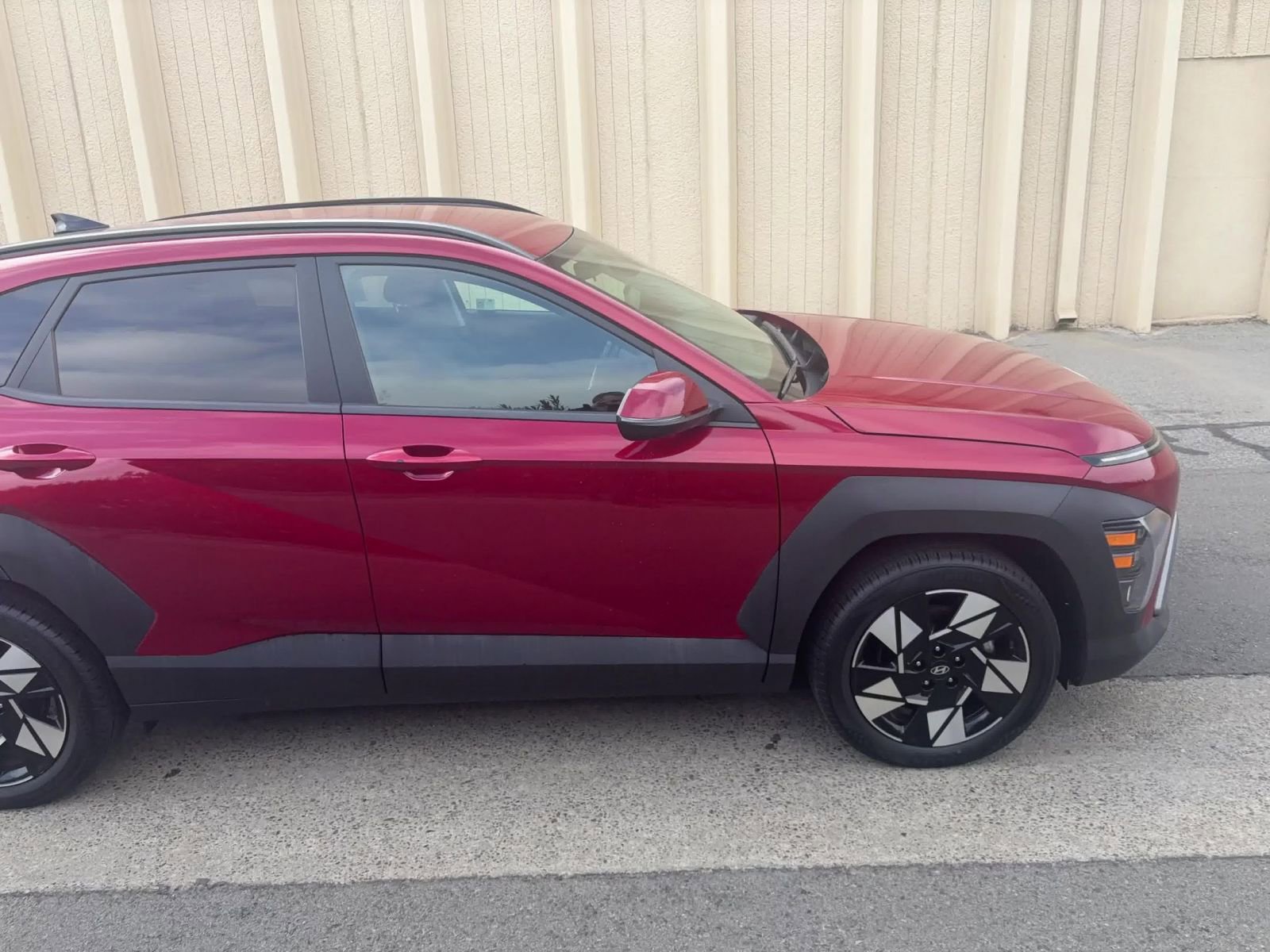 Used 2025 Hyundai Kona SEL image 16