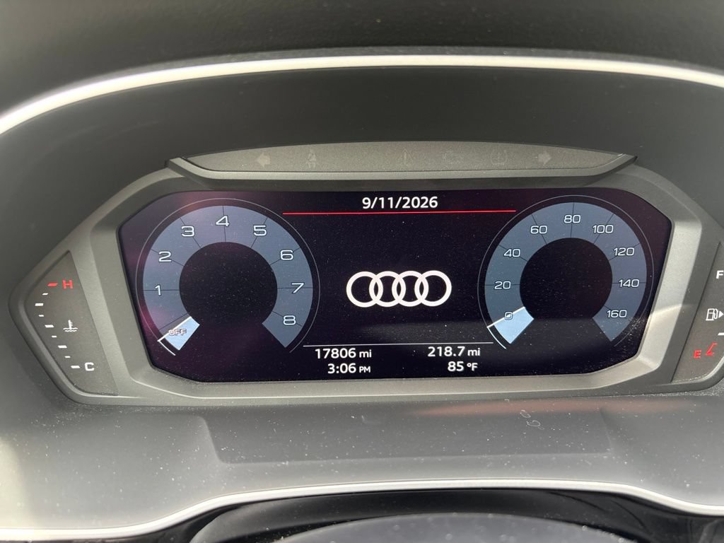 Used 2024 Audi Q3 2.0T Premium Plus AWD/4WD image 3