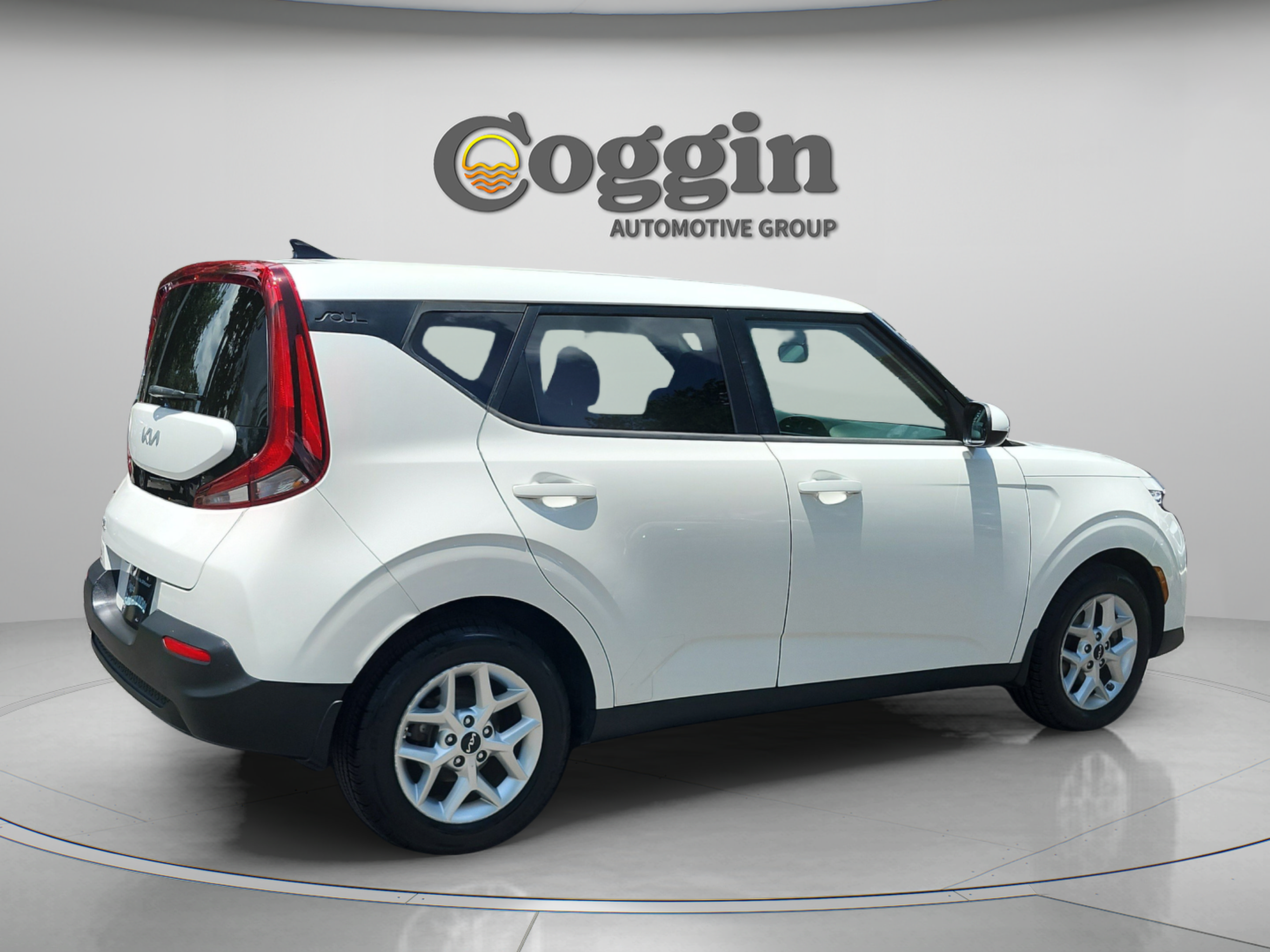 Used 2022 Kia Soul LX w/ Technology Package FWD image 5