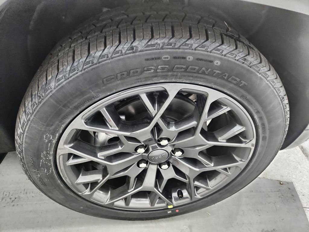 New 2025 Jeep Grand Cherokee L Summit image 36