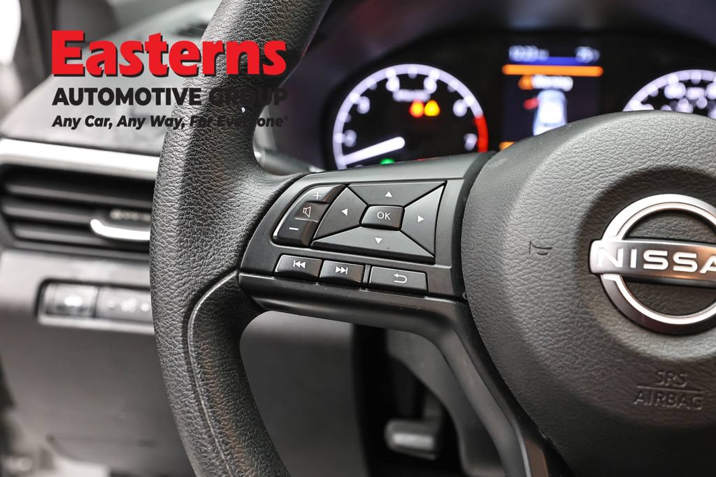 Used 2023 Nissan Altima 2.5 S FWD image 14