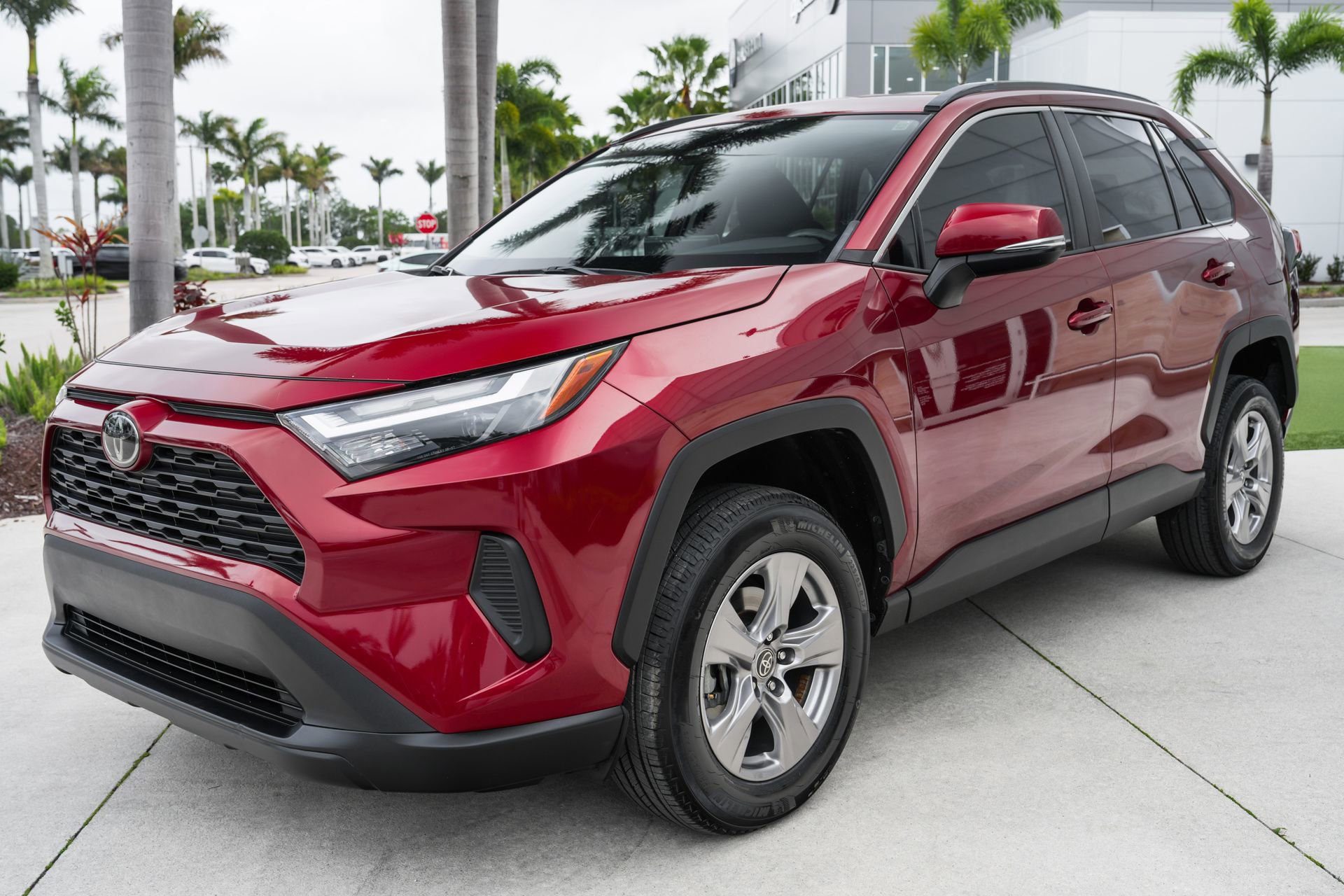 Used 2023 Toyota RAV4 XLE image 5