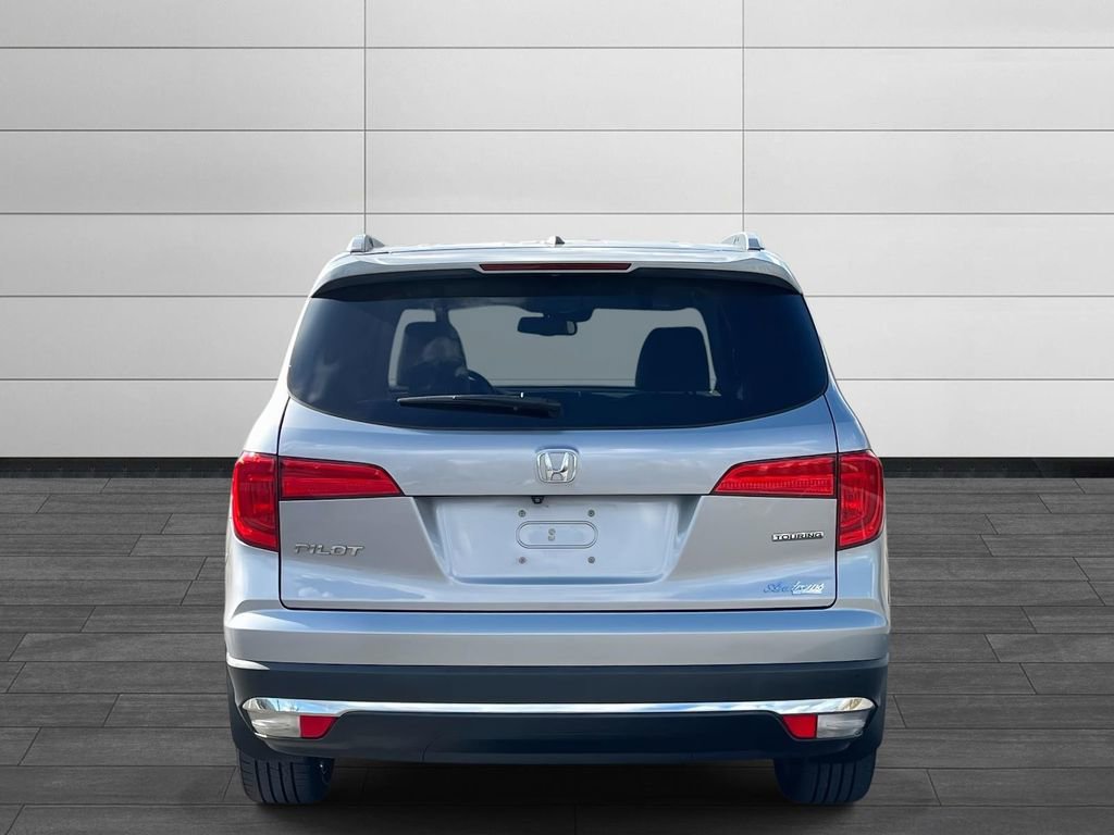 Used 2017 Honda Pilot Touring image 4