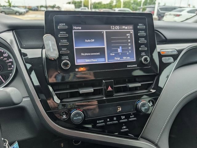 Used 2024 Toyota Camry LE FWD image 13