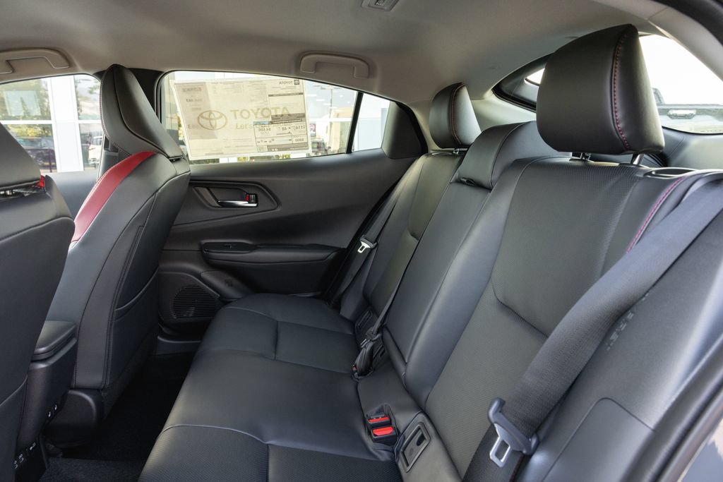 New 2026 Toyota Prius Plug-In Hybrid FWD image 10