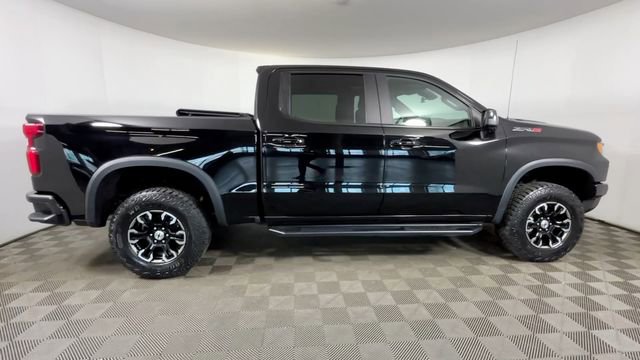Used 2022 Chevrolet Silverado 1500 ZR2 w/ Technology Package AWD/4WD image 3