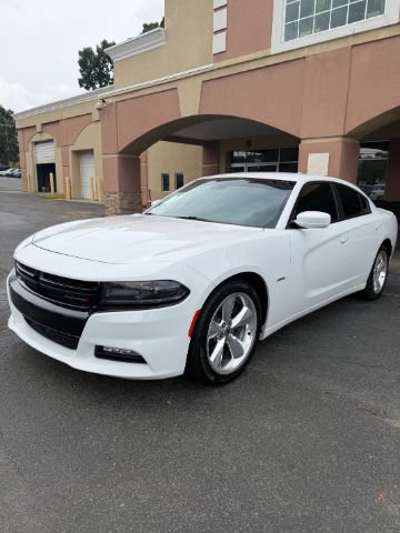 Used 2017 Dodge Charger R/T w/ Premium Group RWD image 8
